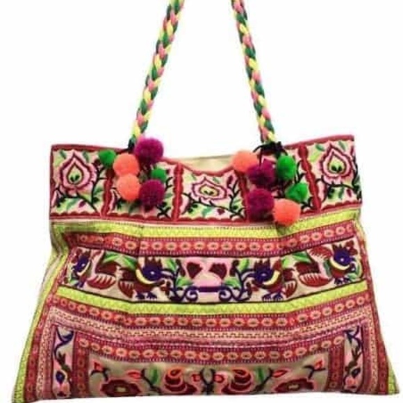 Embroidered Floral Shoulder Bag - Picture 2 of 2